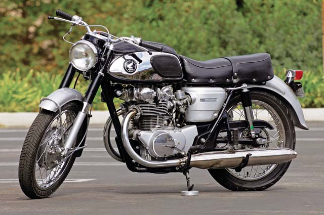 Honda CB450 Black Bomber