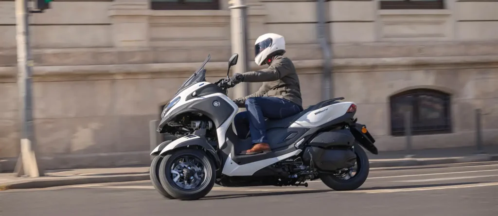 yamaha-tricity-300-2026-scooter-trois-roues-airbag-urbaanews-3